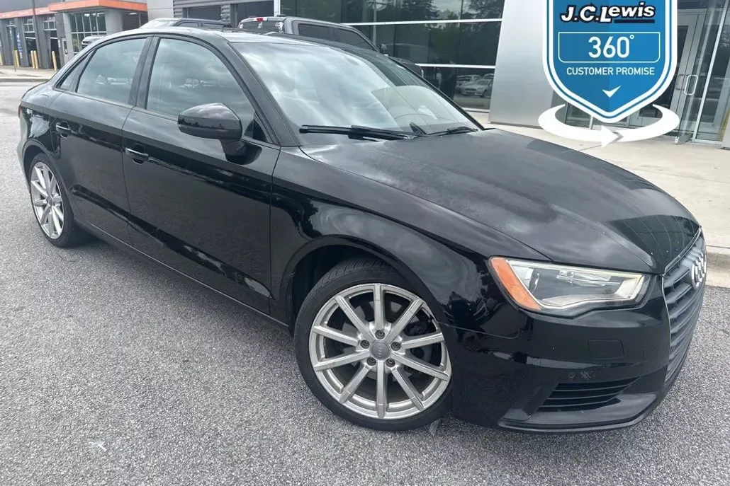 2016 Audi A3 1.8T Premium photo 1