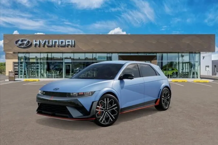 2025 Hyundai Ioniq photo 1