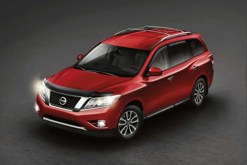 2014 Nissan Pathfinder SL photo 1