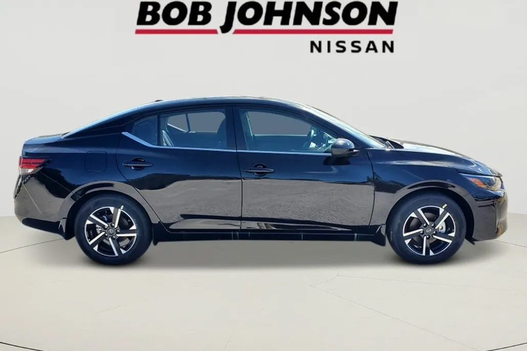 2025 Nissan Sentra SV photo 1