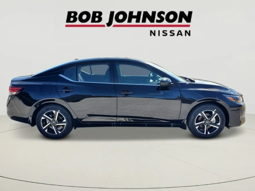 2025 Nissan Sentra SV photo 1