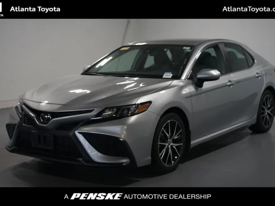 2023 Toyota Camry SE photo 1
