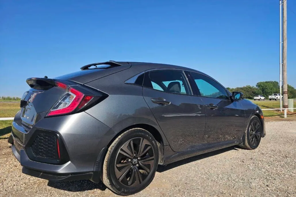 2017 Honda Civic EX photo 1