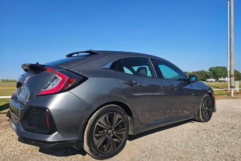 2017 Honda Civic EX photo 1
