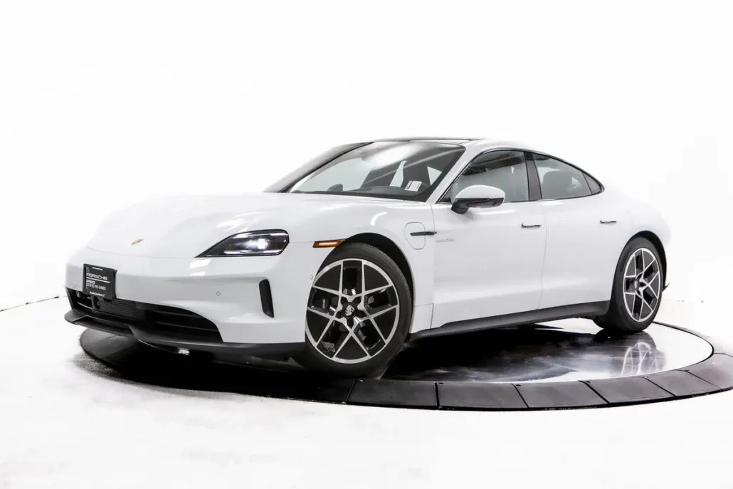 2025 Porsche Taycan Base photo 1