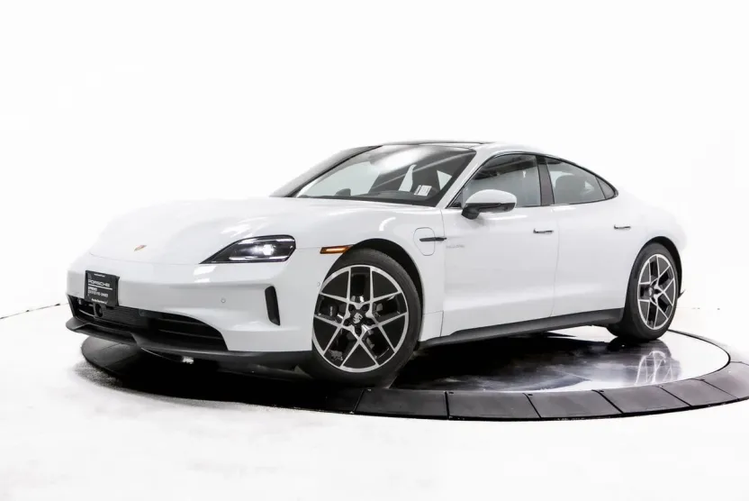 2025 Porsche Taycan Base photo 1
