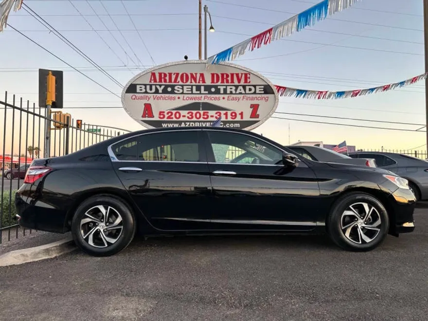 2016 Honda Accord LX photo 1