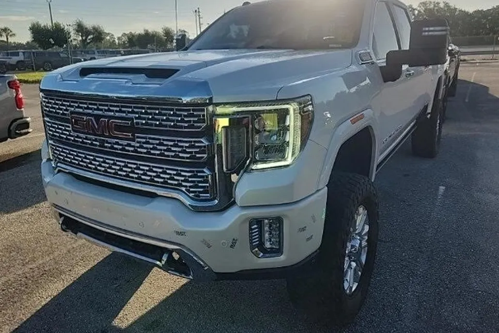 2022 Gmc Sierra HD Denali photo 1
