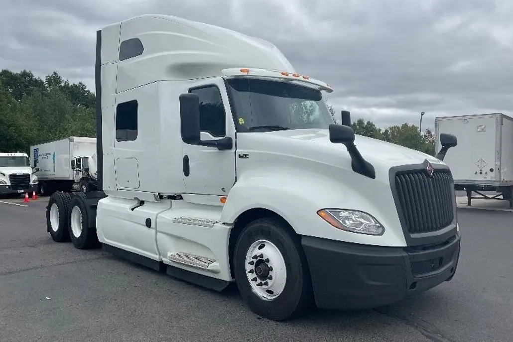2020 International LT625 LT photo 1