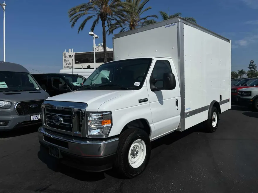 2024 Ford E-350 photo 1