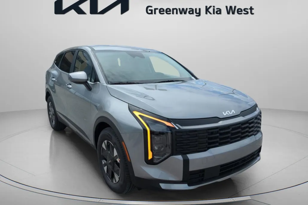 2026 Kia Sportage Hybrid LX photo 1