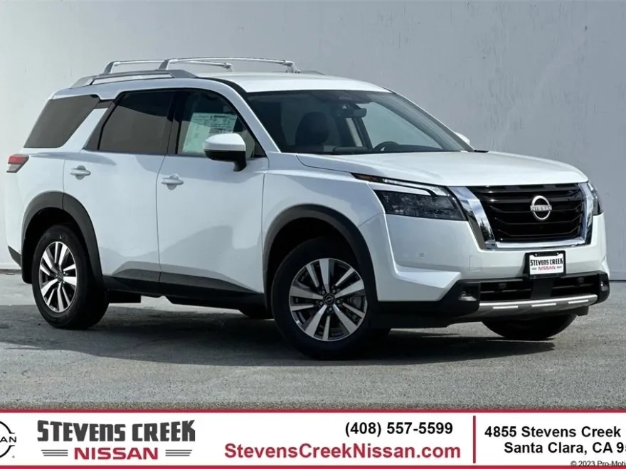2025 Nissan Pathfinder SL photo 1