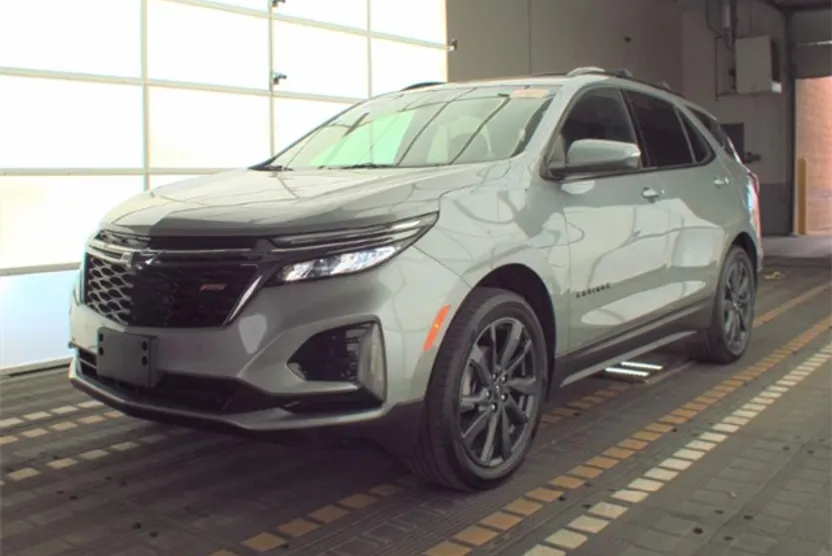 2023 Chevrolet Equinox RS photo 1