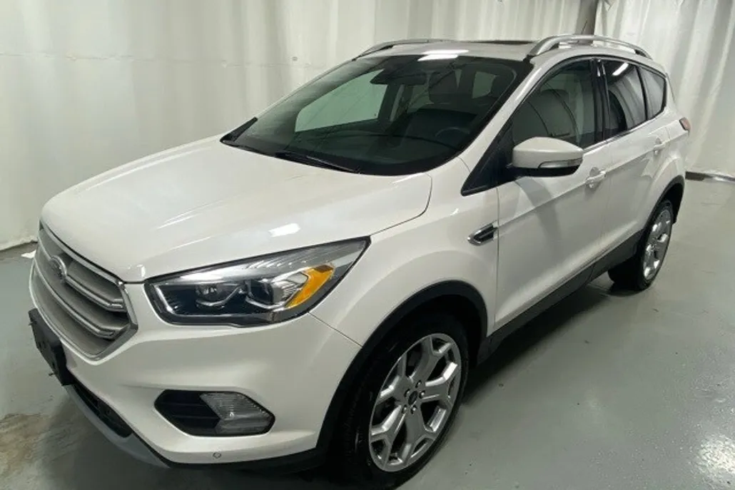 2019 Ford Escape Titanium photo 1