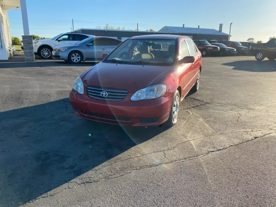 2004 Toyota Corolla CE photo 1