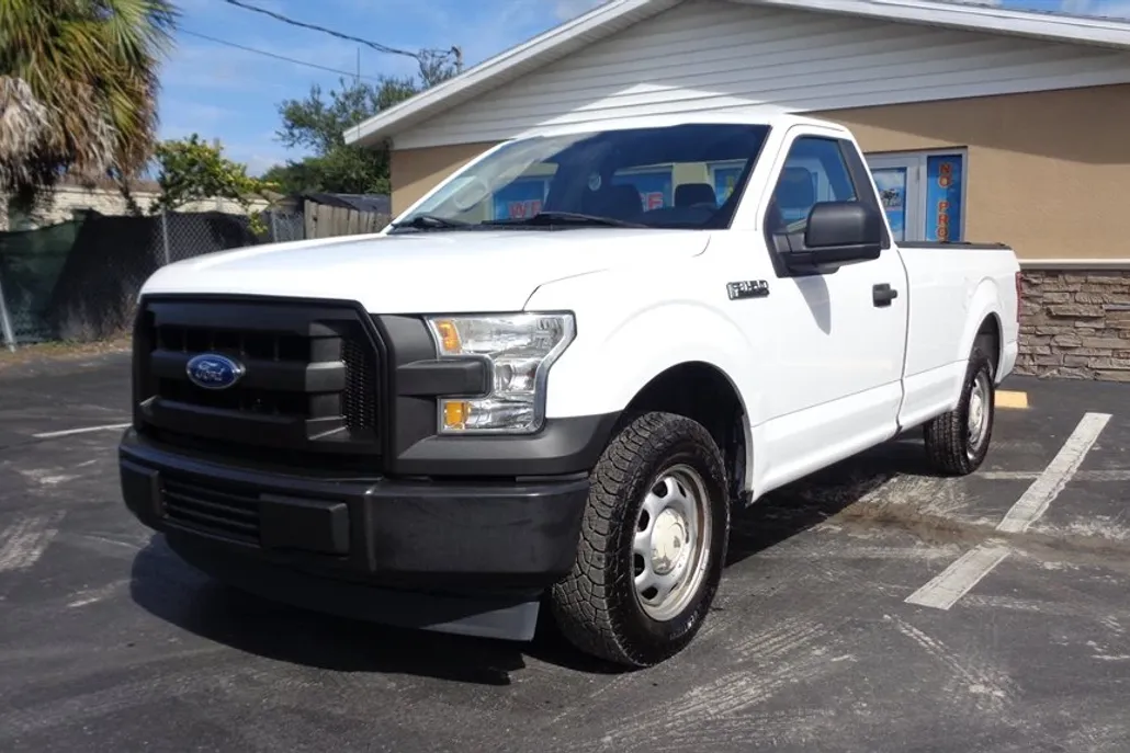 2017 Ford F-150 photo 1