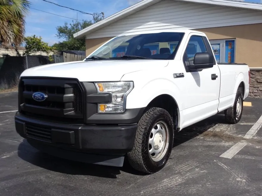 2017 Ford F-150 photo 1