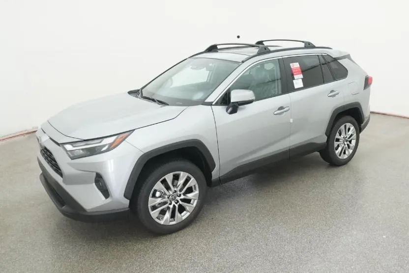 2025 Toyota RAV4 XLE Premium photo 1