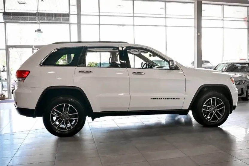 2019 Jeep Grand Cherokee Limited photo 1