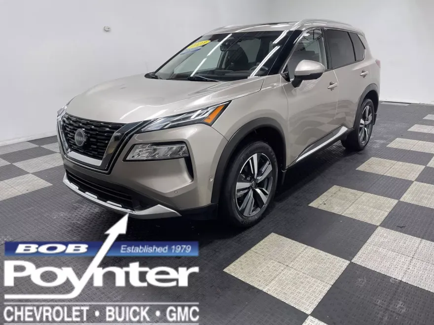 2023 Nissan Rogue Platinum photo 1