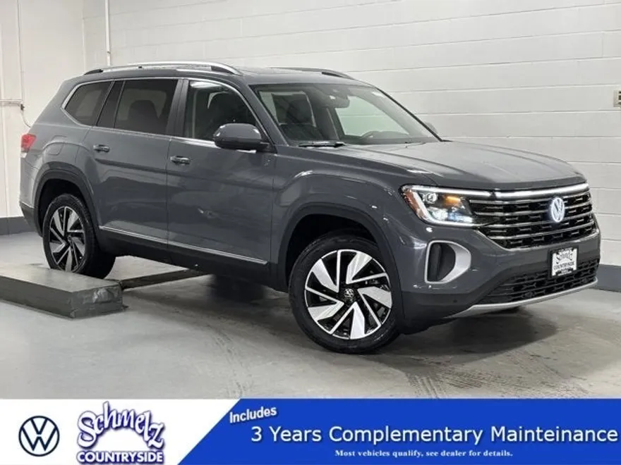 2025 Volkswagen Atlas SEL photo 1