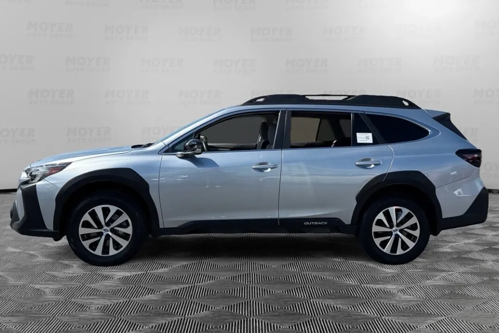 2024 Subaru Outback Premium photo 1
