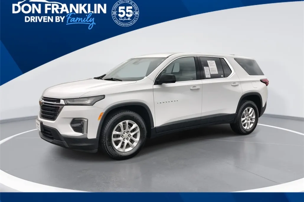 2022 Chevrolet Traverse LS photo 1