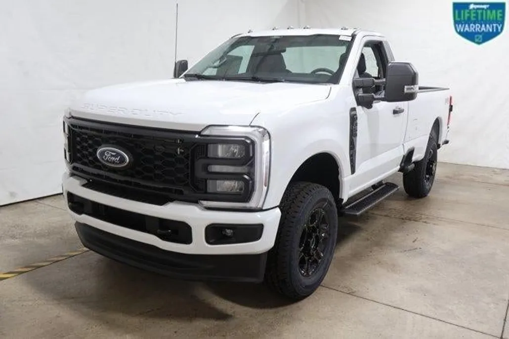 2025 Ford F-350 XL photo 1