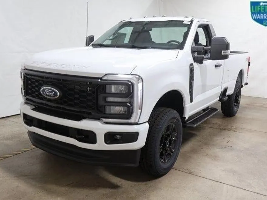 2025 Ford F-350 XL photo 1