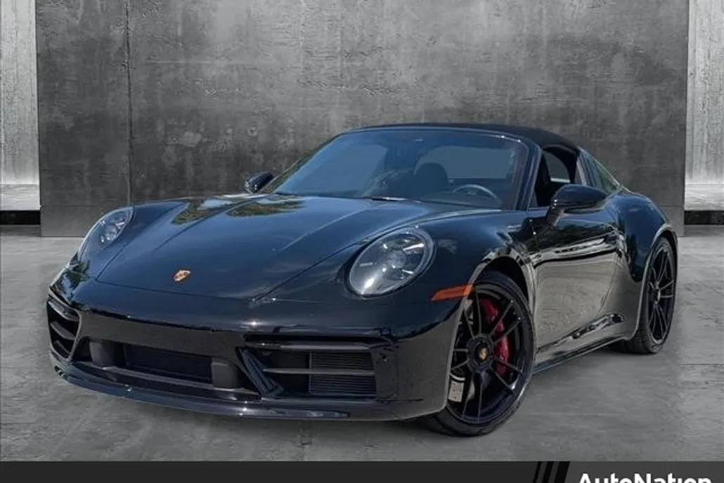 2023 Porsche 911 Targa 4 GTS photo 1