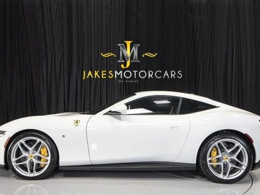 2022 Ferrari Roma photo 1