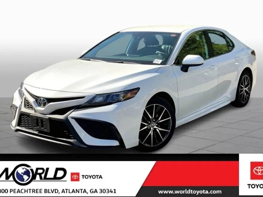 2021 Toyota Camry SE photo 1