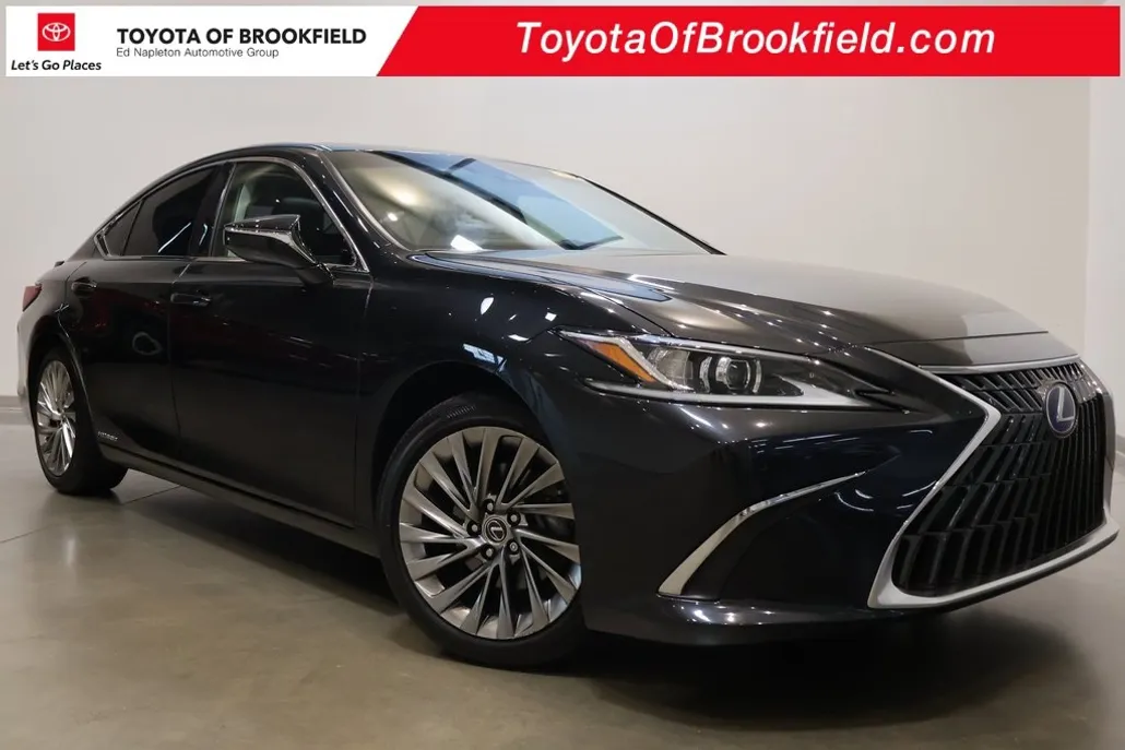 2022 Lexus ES 300h Luxury photo 1
