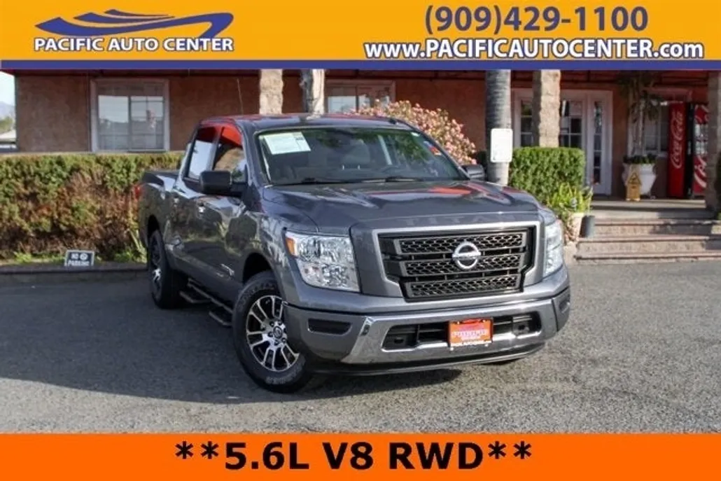 2021 Nissan Titan SV photo 1