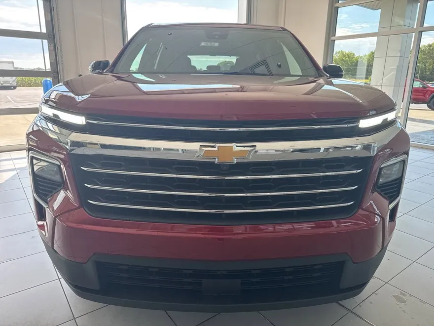 2026 Chevrolet Traverse photo 1