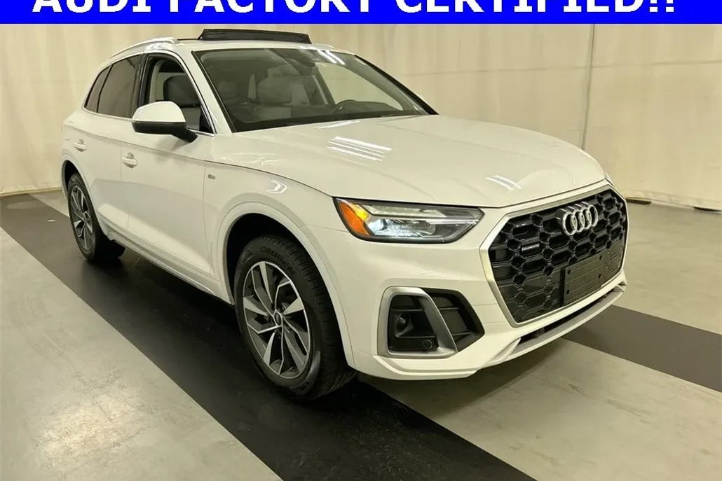 2022 Audi Q5 45 S line Premium photo 1