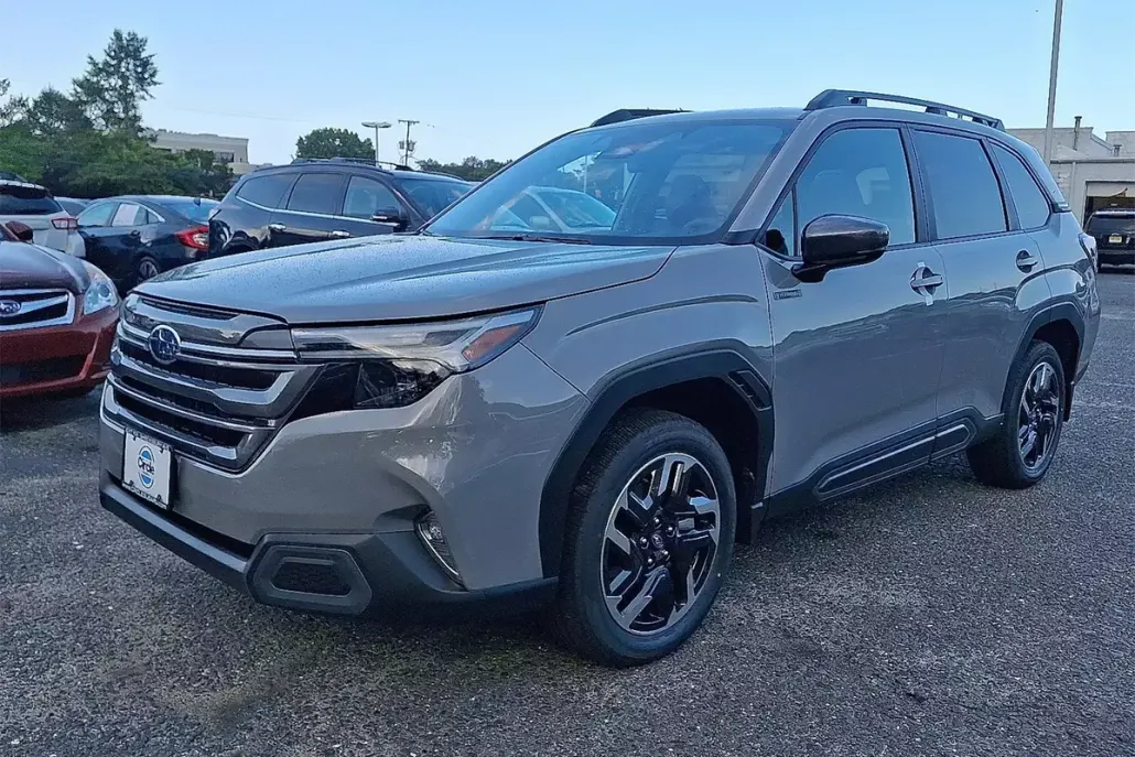 2025 Subaru Forester Limited photo 1