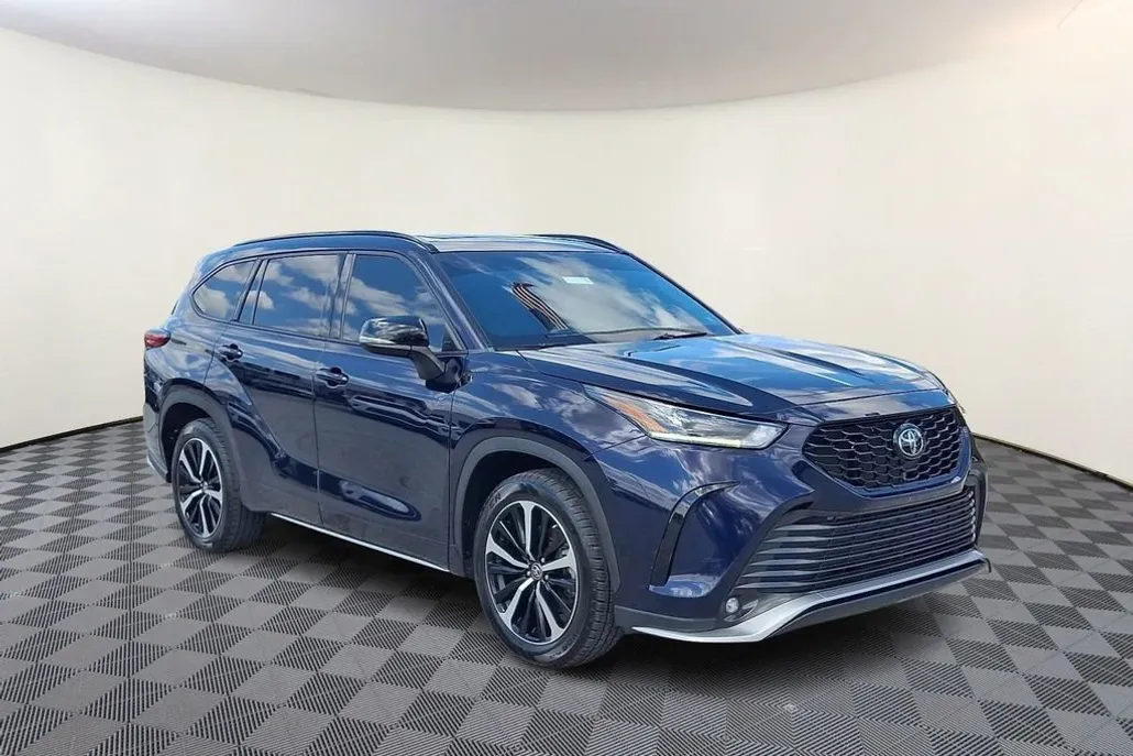2022 Toyota Highlander XSE photo 1