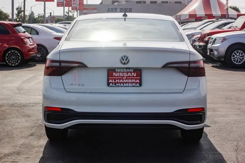 2024 Volkswagen Jetta S photo 1