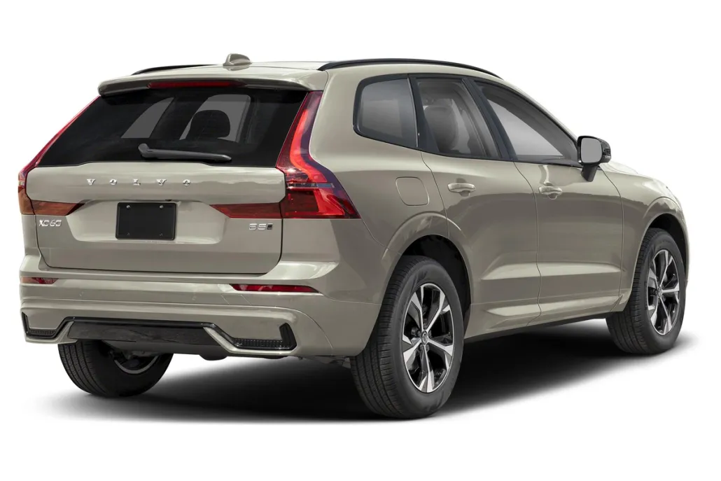 2026 Volvo XC60 Plus photo 1
