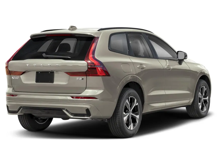 2026 Volvo XC60 Plus photo 1