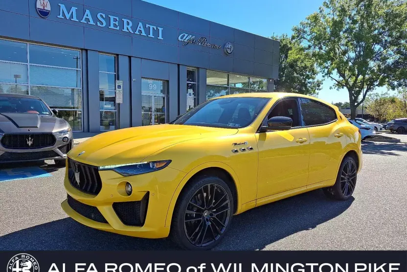 2023 Maserati Levante Modena S photo 1