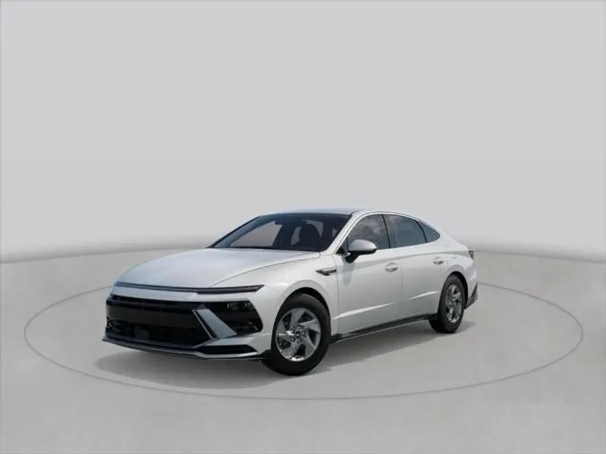 2025 Hyundai Sonata SE photo 1
