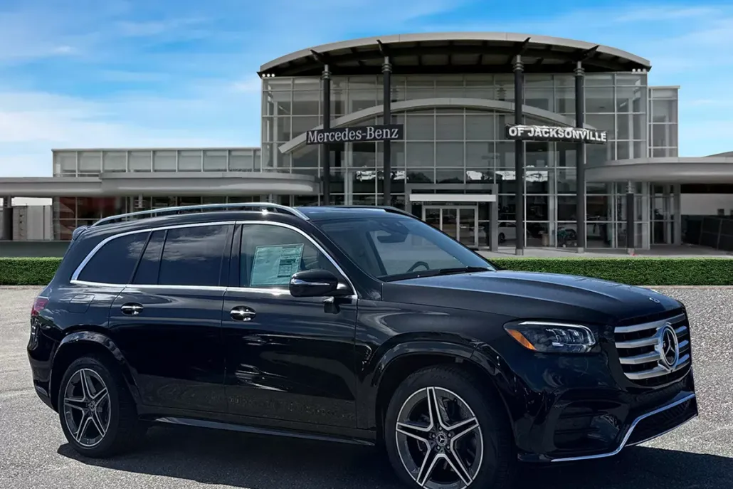 2025 Mercedes Benz GLS 450 4MATIC photo 1