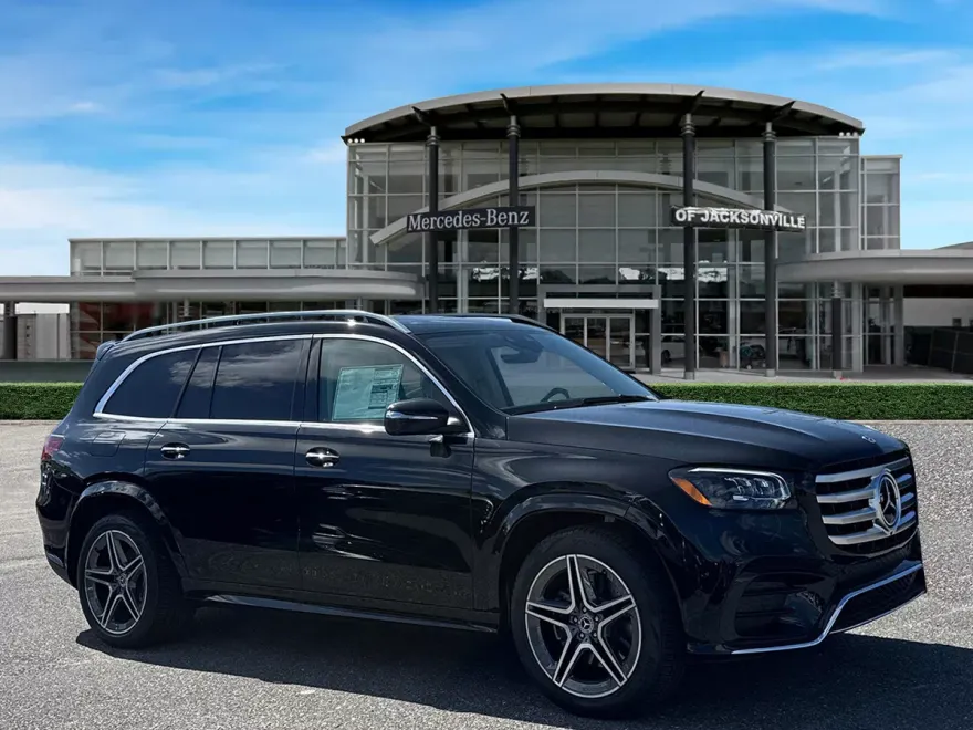 2025 Mercedes Benz GLS 450 4MATIC photo 1