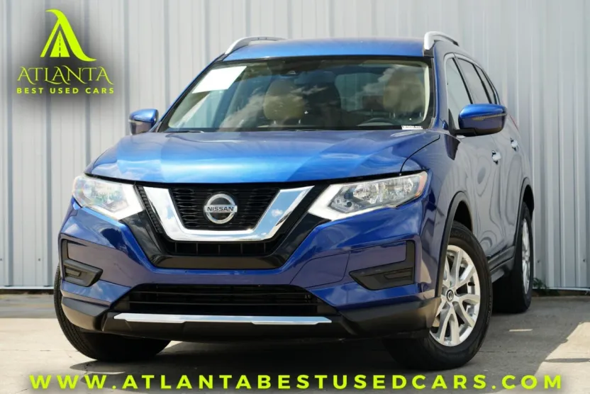 2020 Nissan Rogue SV photo 1