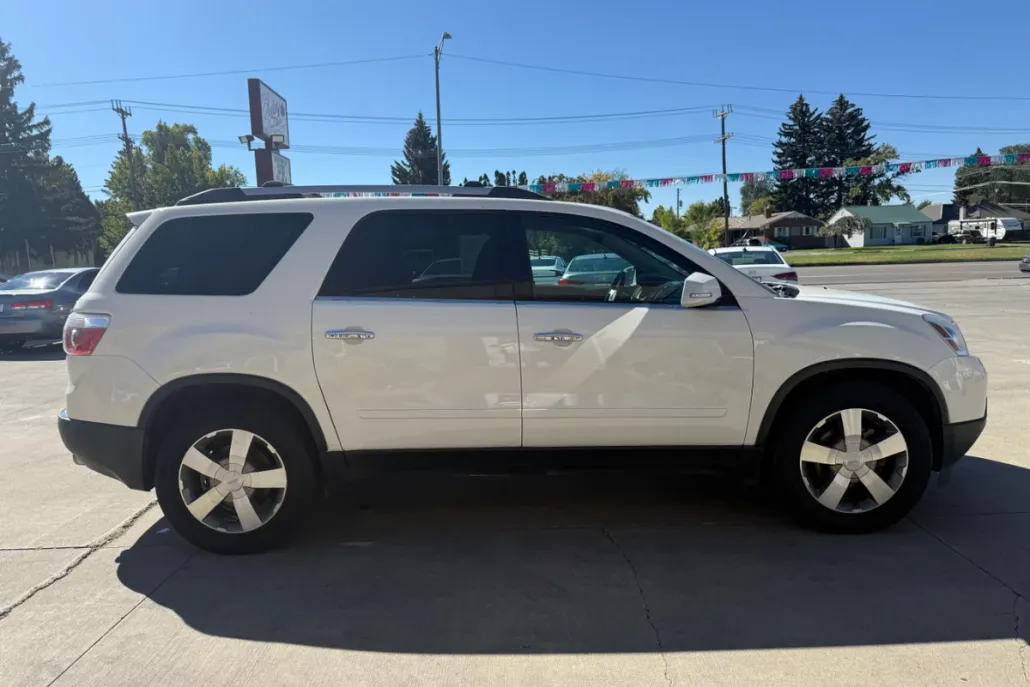 2010 Gmc Acadia photo 1