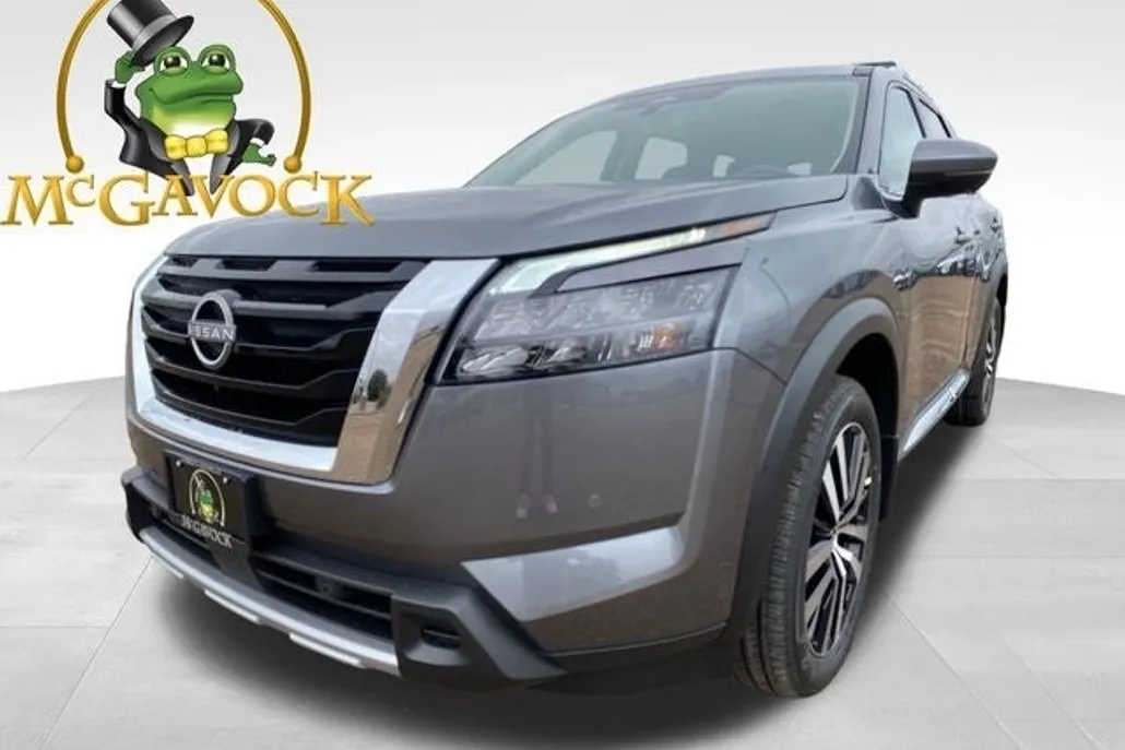 2025 Nissan Pathfinder Platinum photo 1