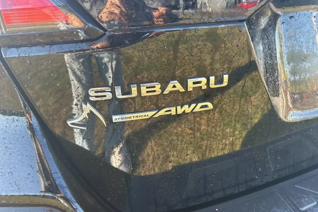 2025 Subaru Outback Premium photo 1