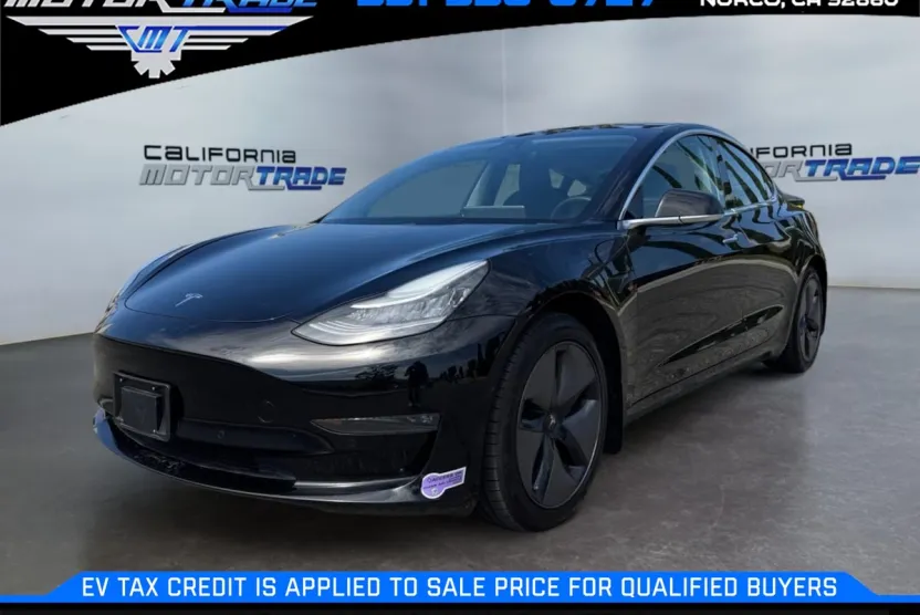 2019 Tesla Model 3 Plus photo 1